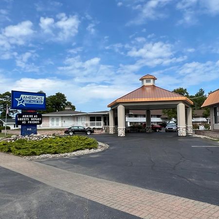 Travelodge By Wyndham Mackinaw City Ngoại thất bức ảnh