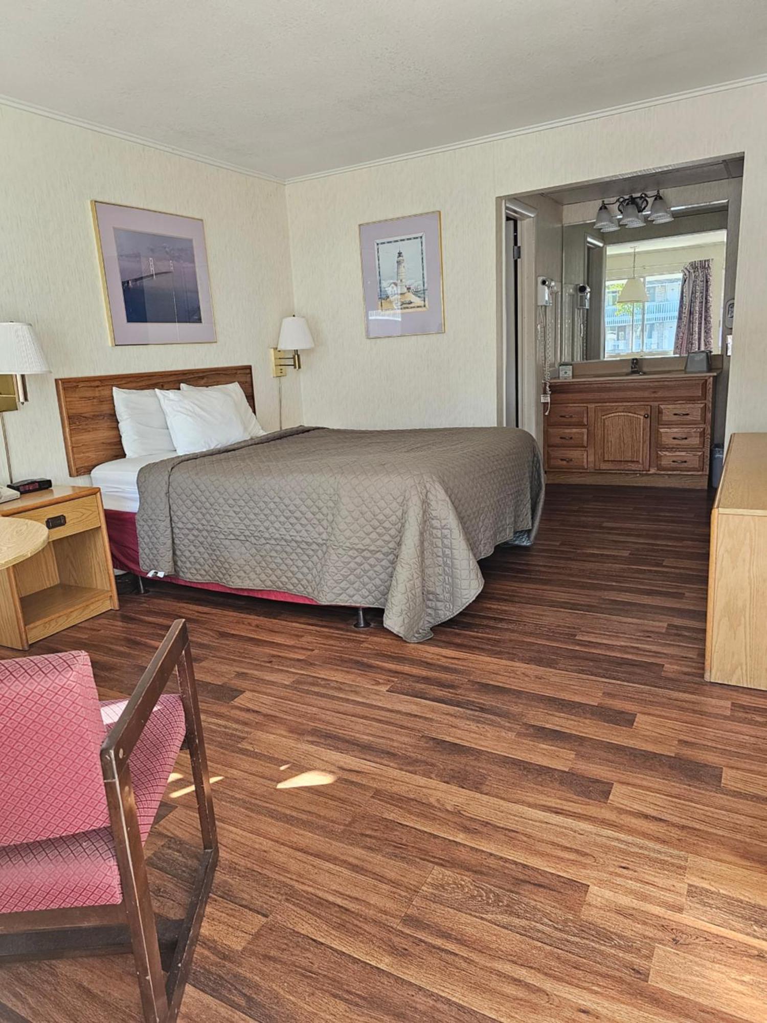 Travelodge By Wyndham Mackinaw City Ngoại thất bức ảnh