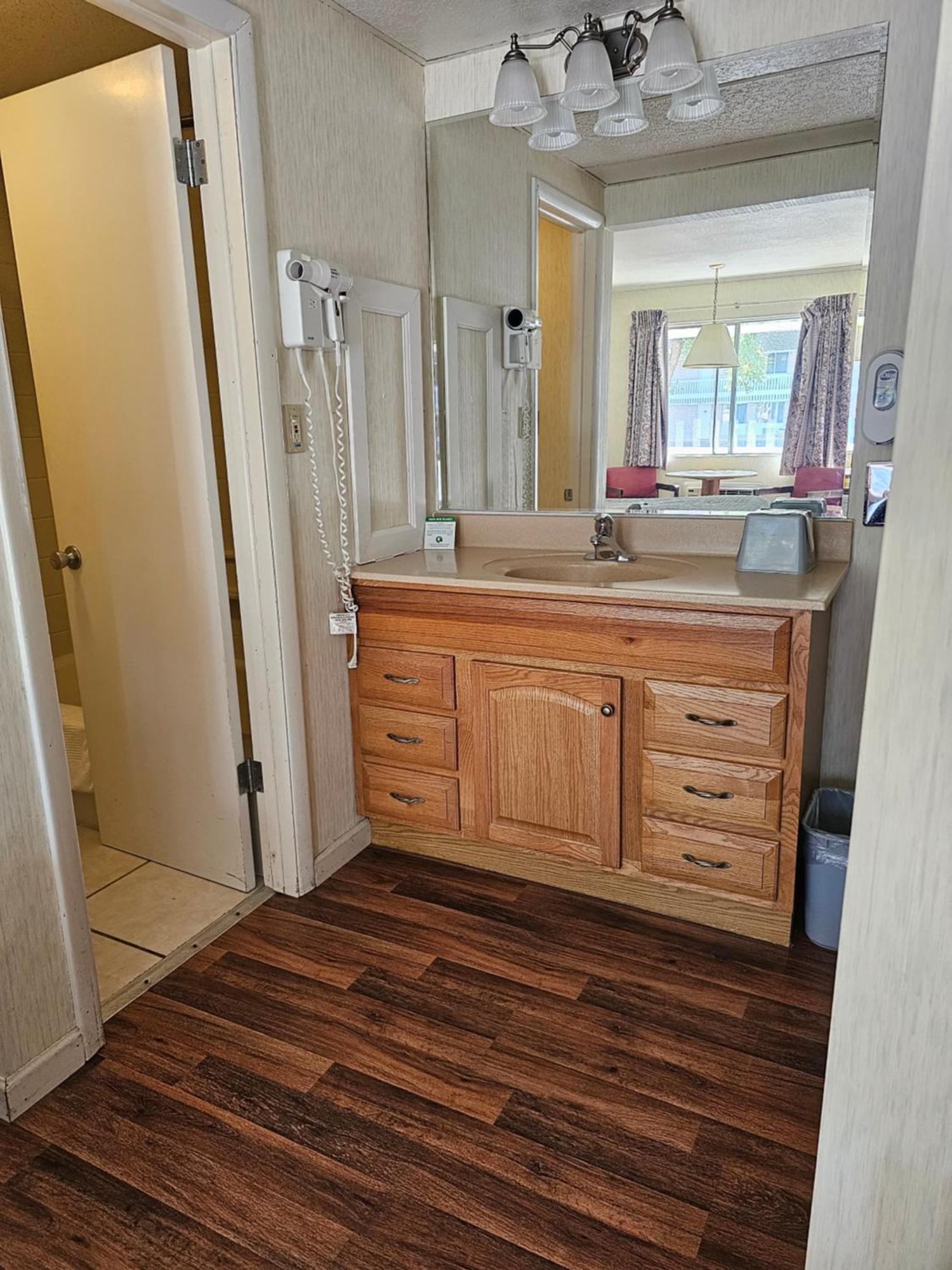 Travelodge By Wyndham Mackinaw City Ngoại thất bức ảnh