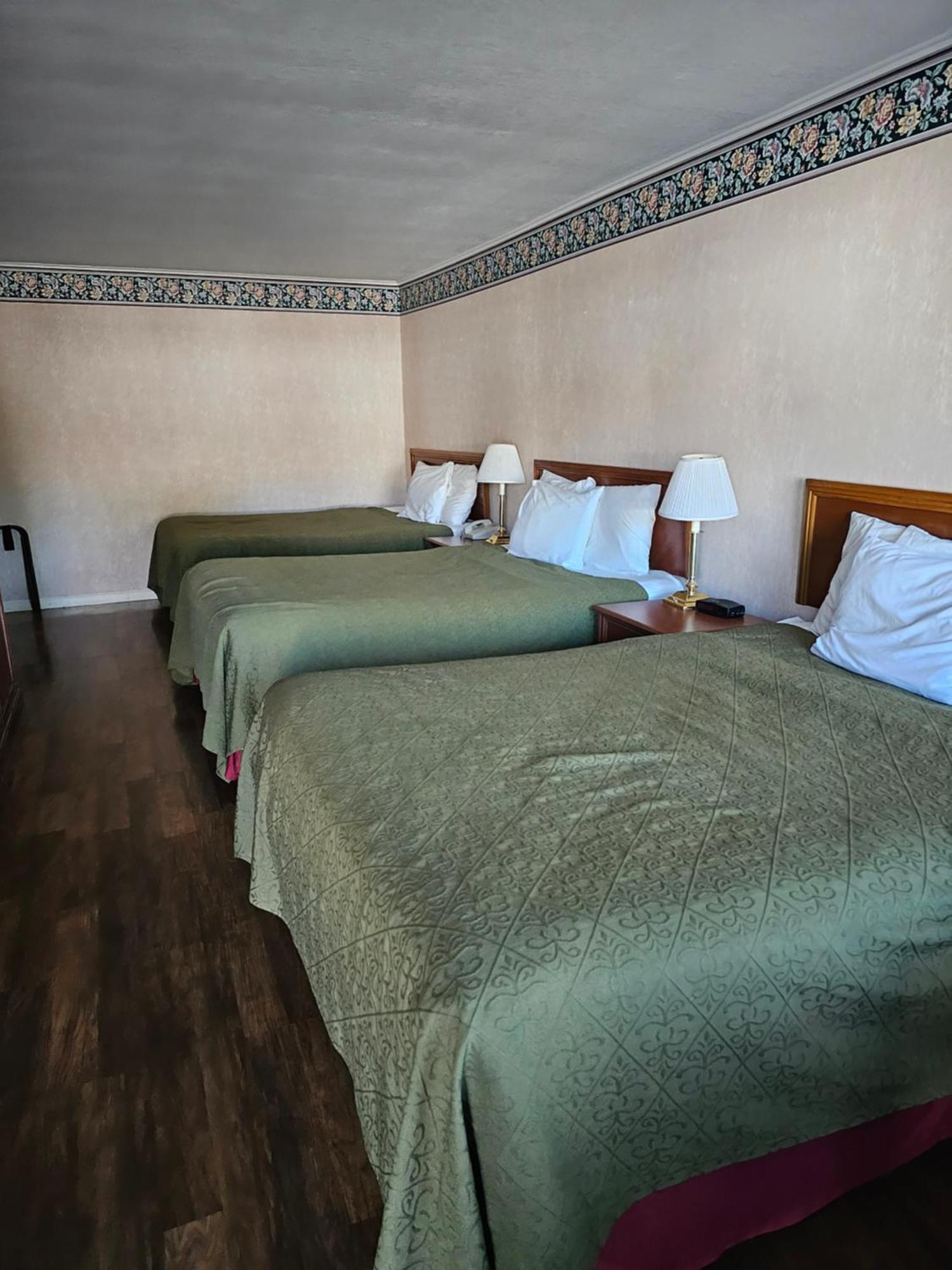 Travelodge By Wyndham Mackinaw City Ngoại thất bức ảnh