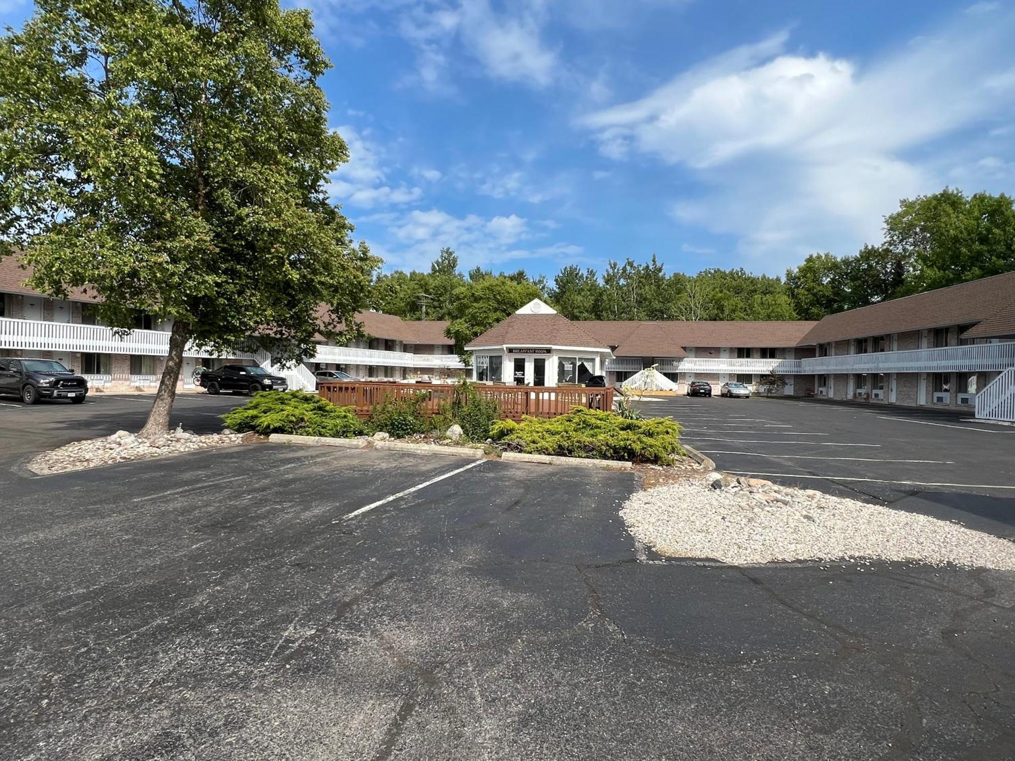 Travelodge By Wyndham Mackinaw City Ngoại thất bức ảnh