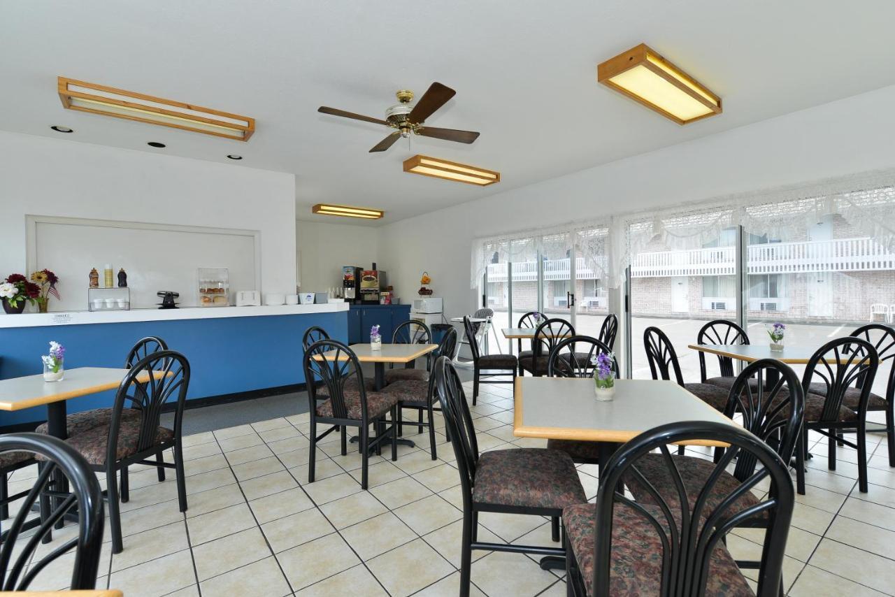 Travelodge By Wyndham Mackinaw City Ngoại thất bức ảnh