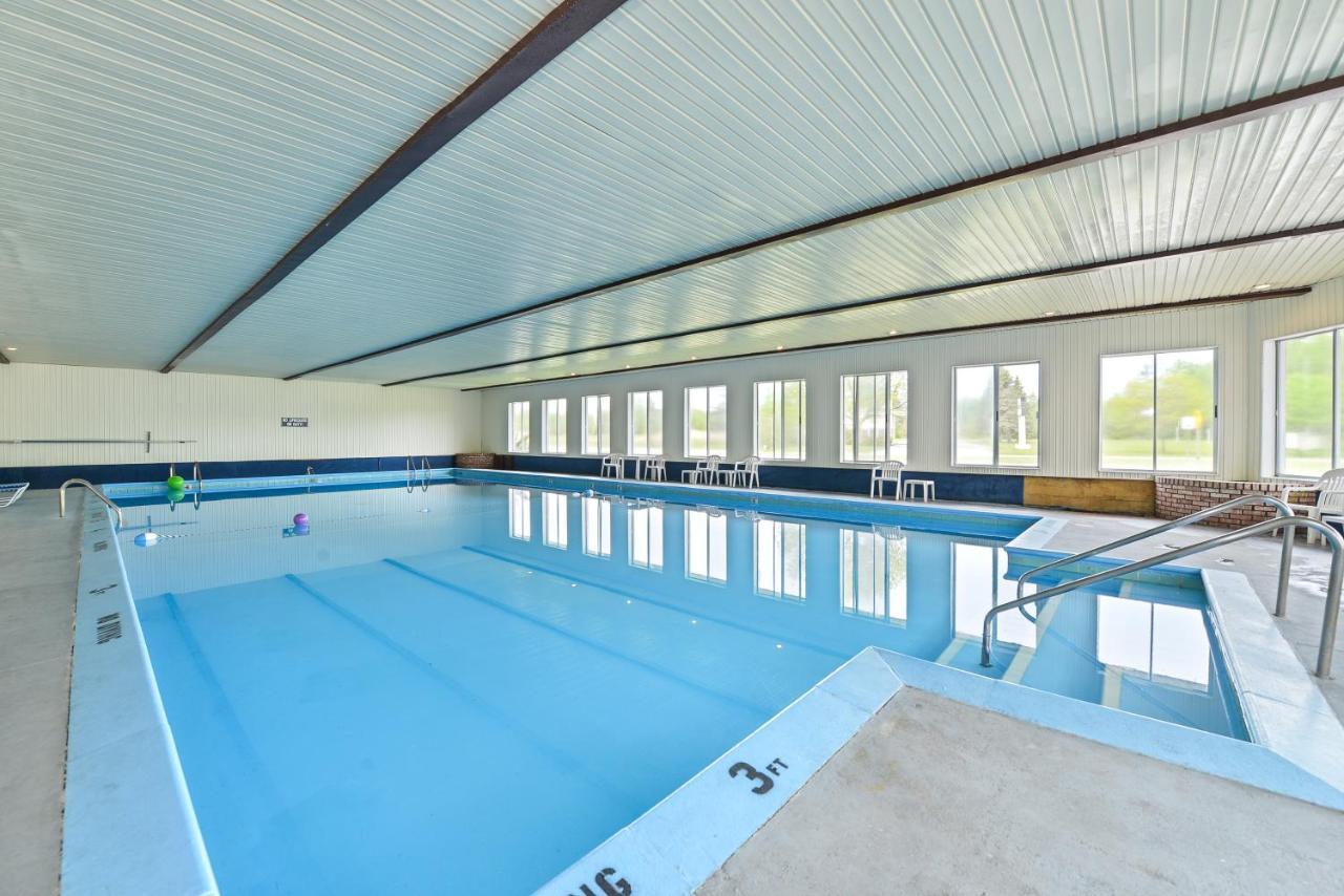 Travelodge By Wyndham Mackinaw City Ngoại thất bức ảnh